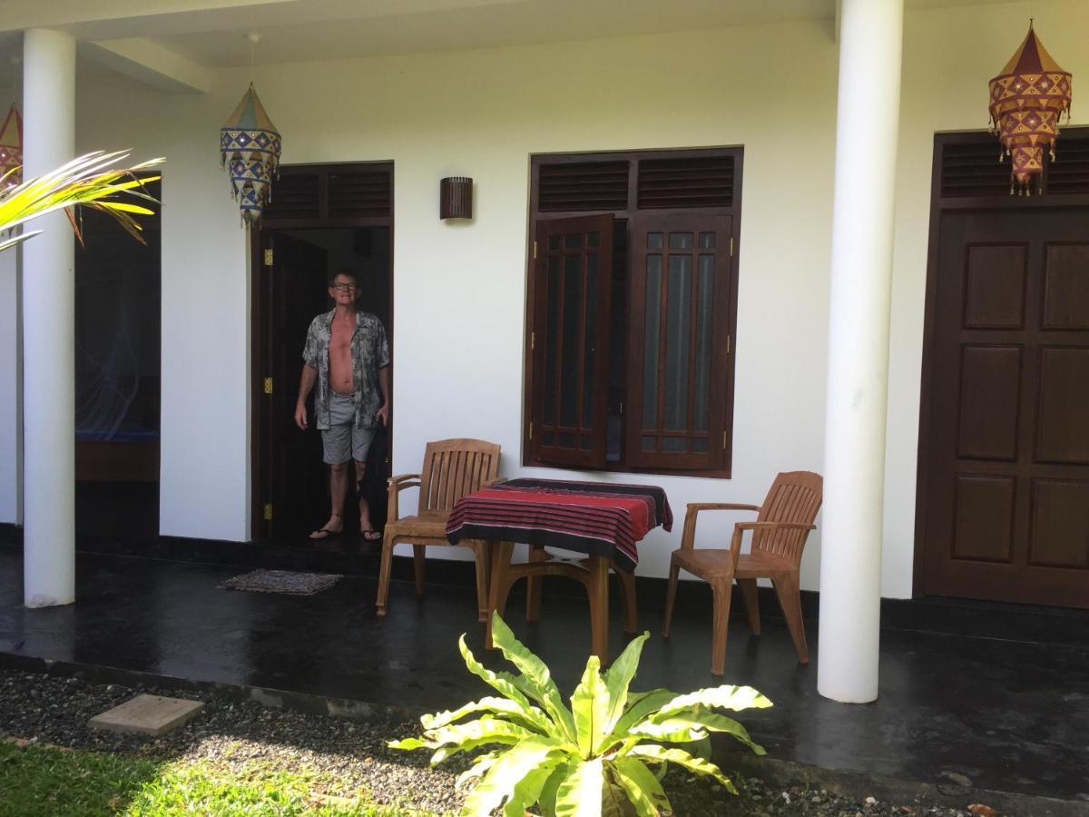 Sundance Surf Coconut Point Weligama Exterior foto